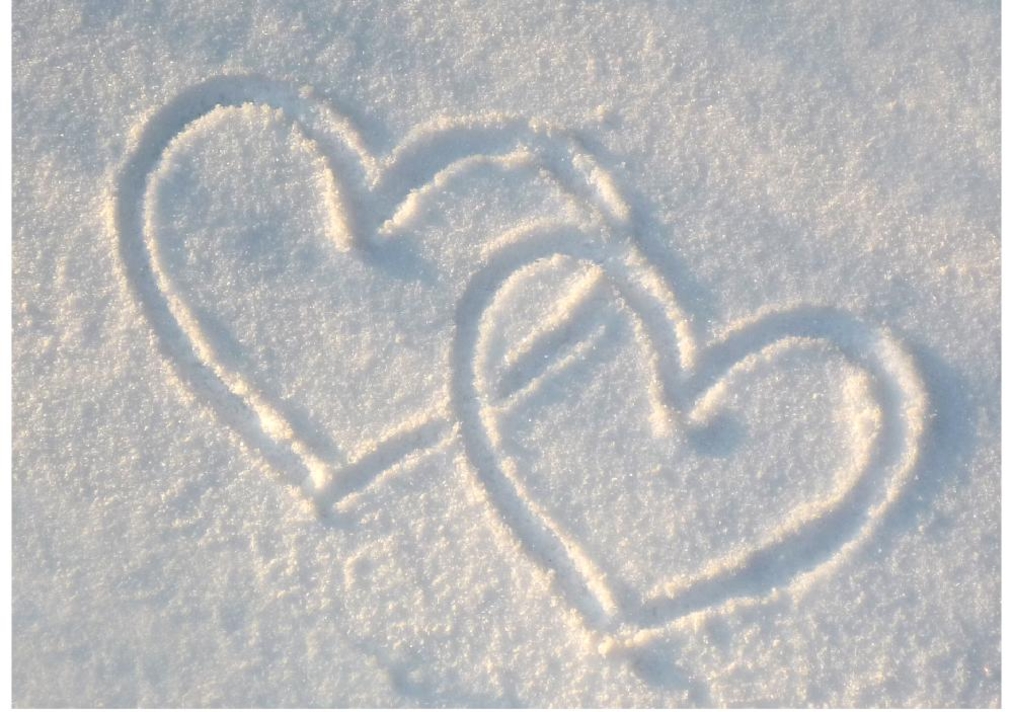 Liefdeskaart hartjes in de sneeuw Voorkant